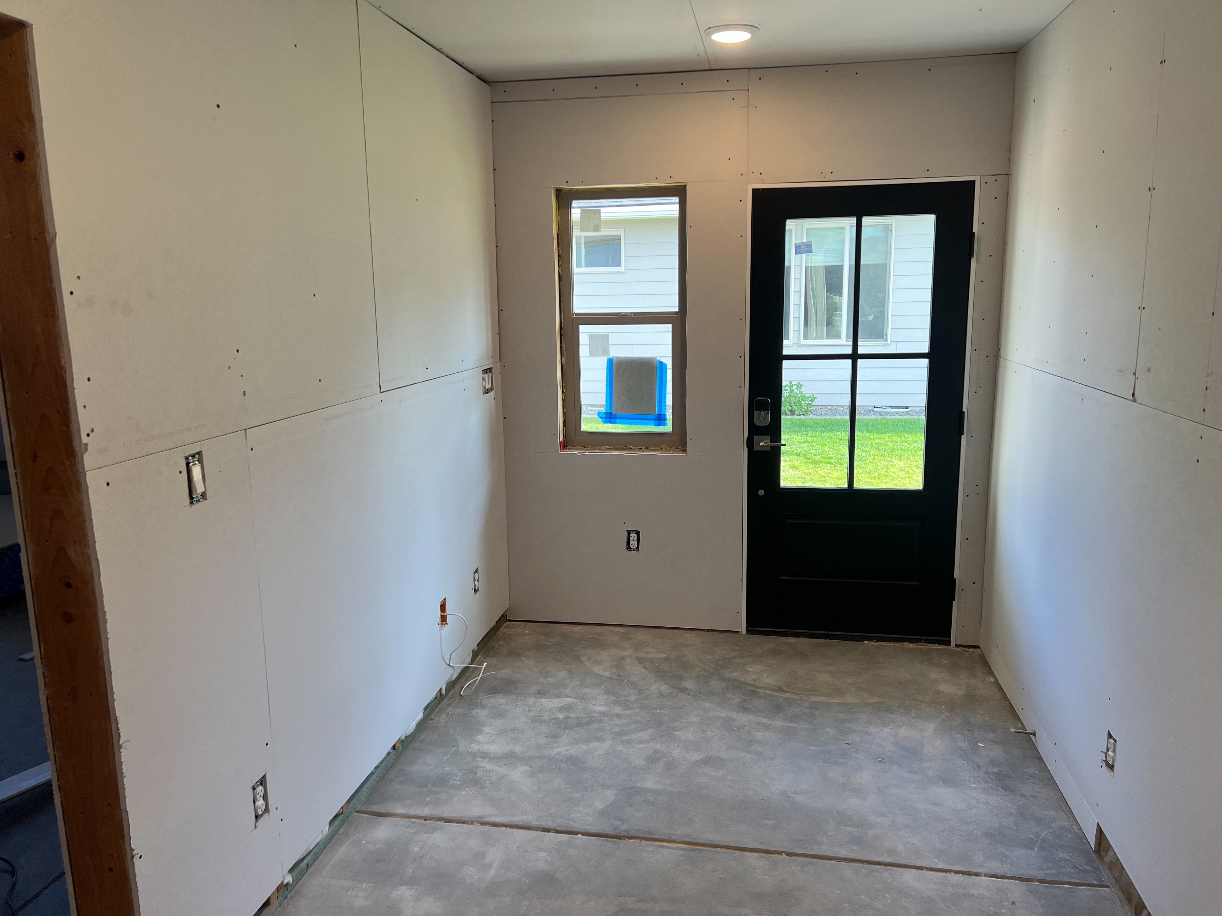 04-2025-26-172729-IMG_8010